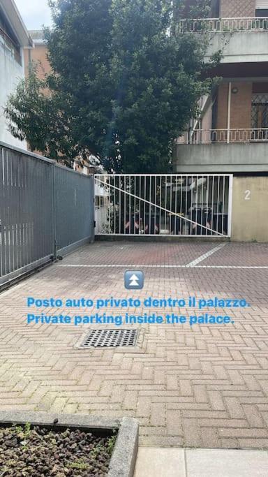 Art X6 In Centre With Private Parking Padova